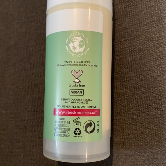 Ren Clean Skincare Evercalm Global Day Cream - Picture 6 of 9